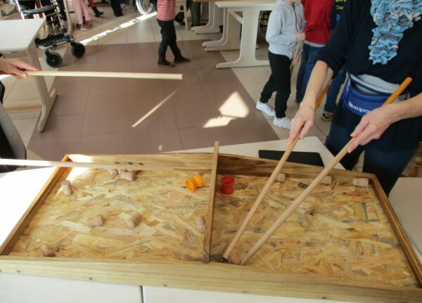 Jeu Ranges ta chambre